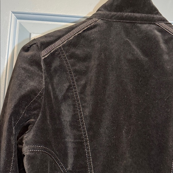 White House Black Market Black Velvet Fitted Blazer | Statement Jacket | Size 6 - Picture 8 of 9